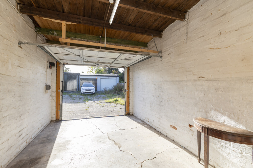 Garage at 23 Relugas Lane, The Grange, Edinburgh, EH9 2LS off Relugas Road Image 5