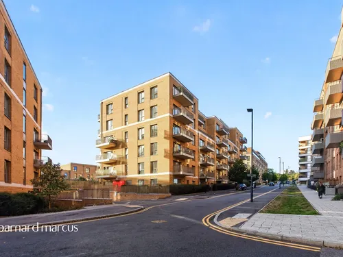 Royal Engineers Way, Londonphoto