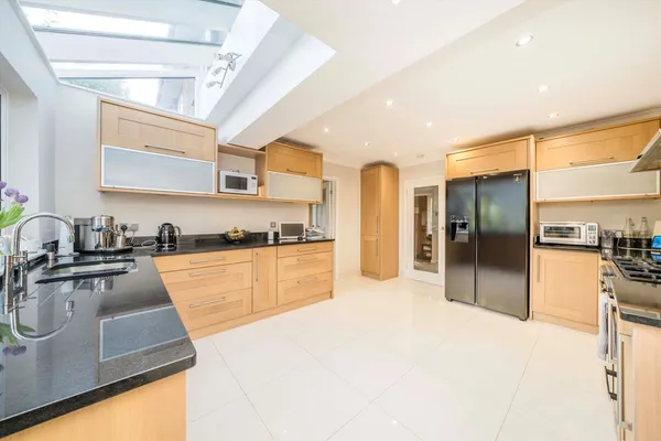 Fairmile Park Road, Cobham, KT11 photo 3