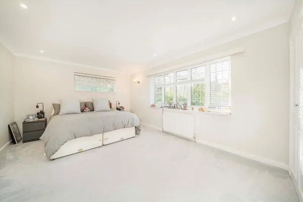Fairmile Park Road, Cobham, KT11 photo 7