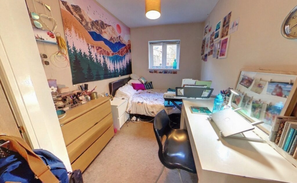 43 Rebecca Drive Image 2