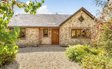 Dalwood, Axminster
