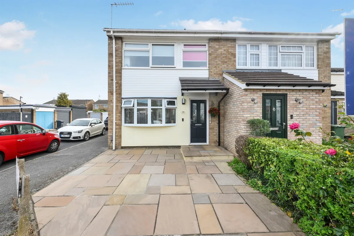 Champions Way, Hoddesdon