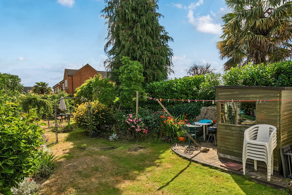 Ray Lea Road, Maidenhead, SL6 photo 9