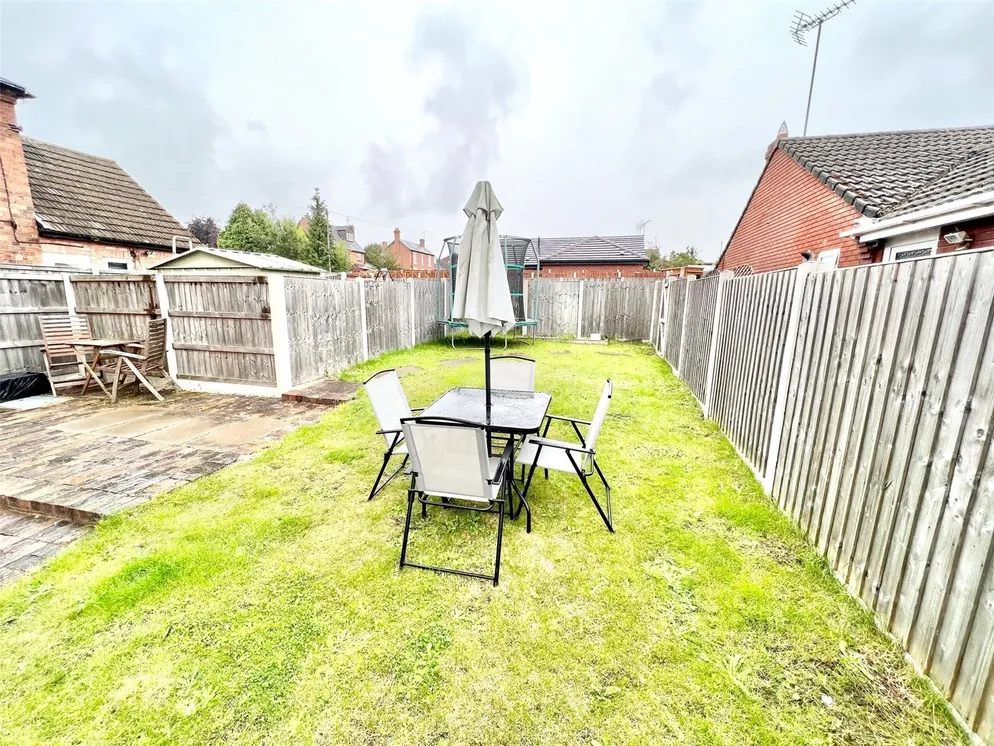 Property carousel item 12