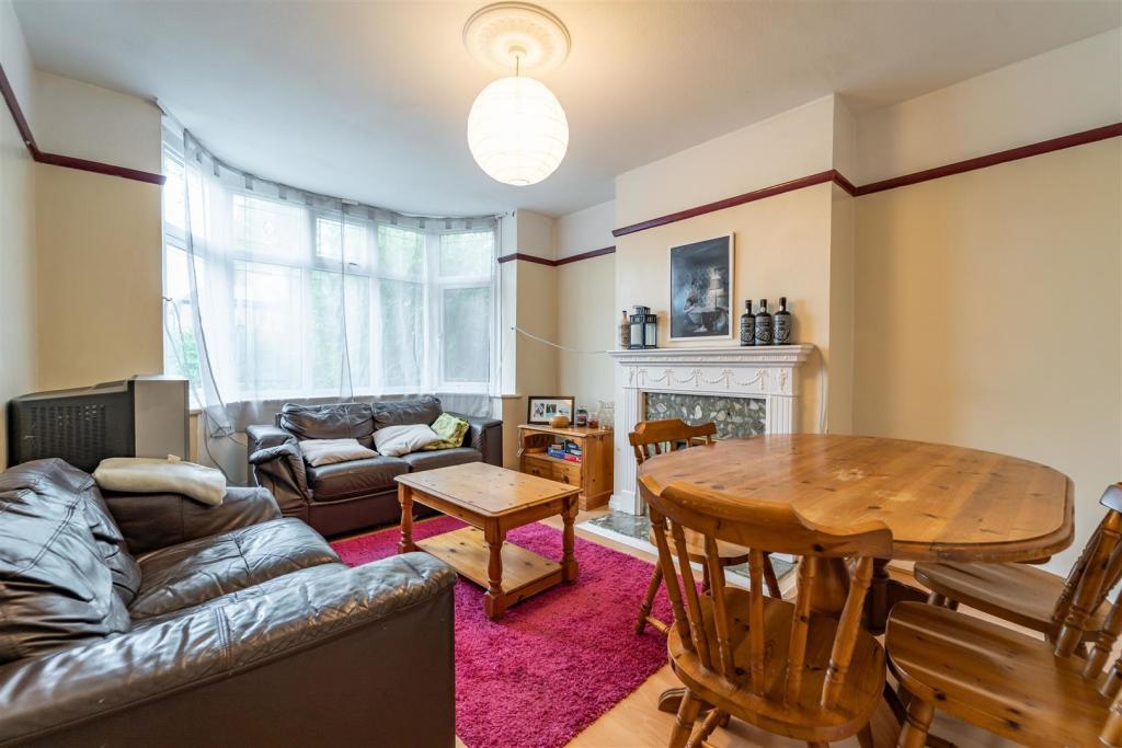 70 Cherington Road Image 2