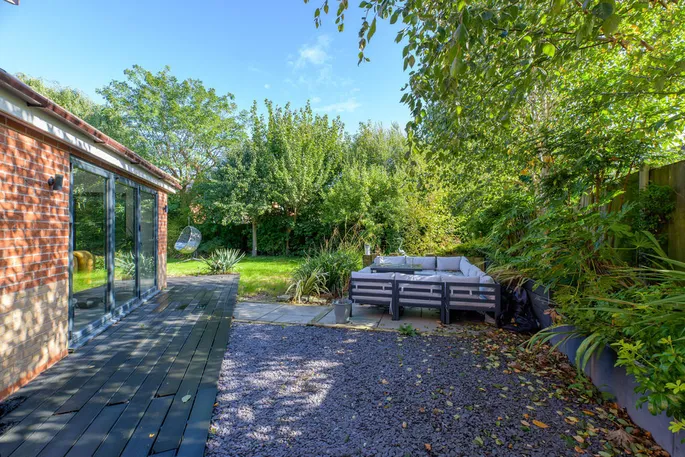 Property carousel image 28
