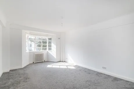 Streatham Hill Corner Fielde SW2