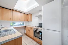 Farningham Road Caterham CR3 photo 3