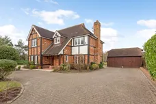 Hatchet Lane Winkfield SL4 photo 3