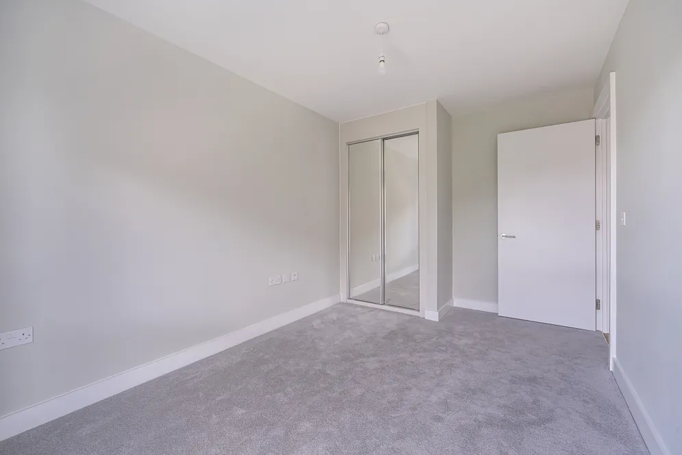 Highfield Avenue, 10 Market Street Newbury RG14 photo 6