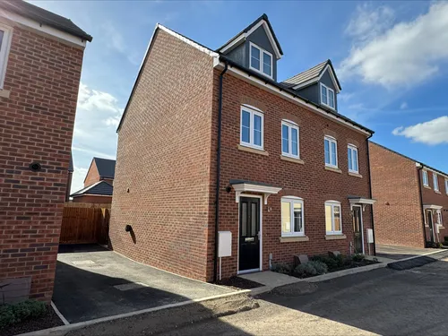 Durleigh Avenue, GRANTHAMphoto