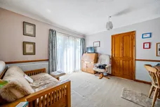 The Shrave, Four Marks, GU34 photo 12
