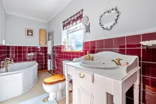 The Shrave, Four Marks, GU34 photo 13