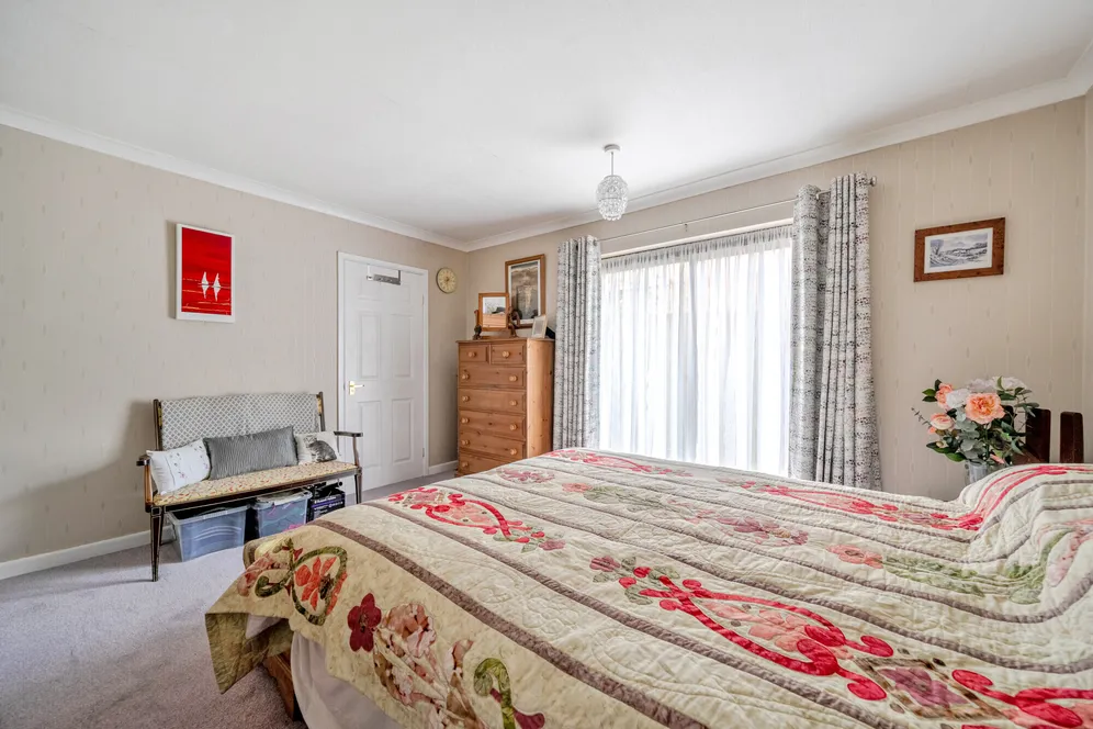 The Shrave, Four Marks, GU34 photo 15