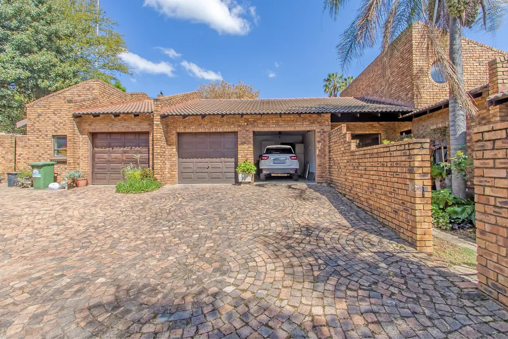 South Africa, Gauteng, Lonehill