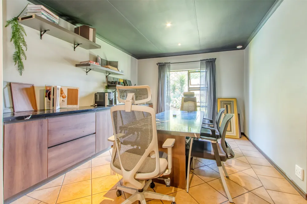 South Africa, Gauteng, Lonehill