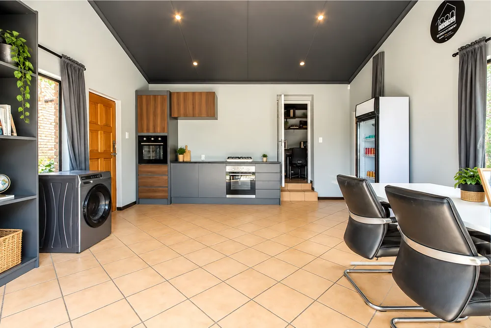 South Africa, Gauteng, Lonehill