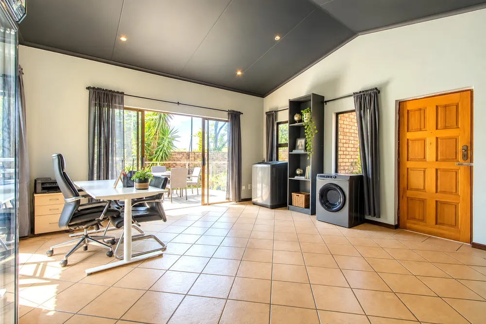 South Africa, Gauteng, Lonehill