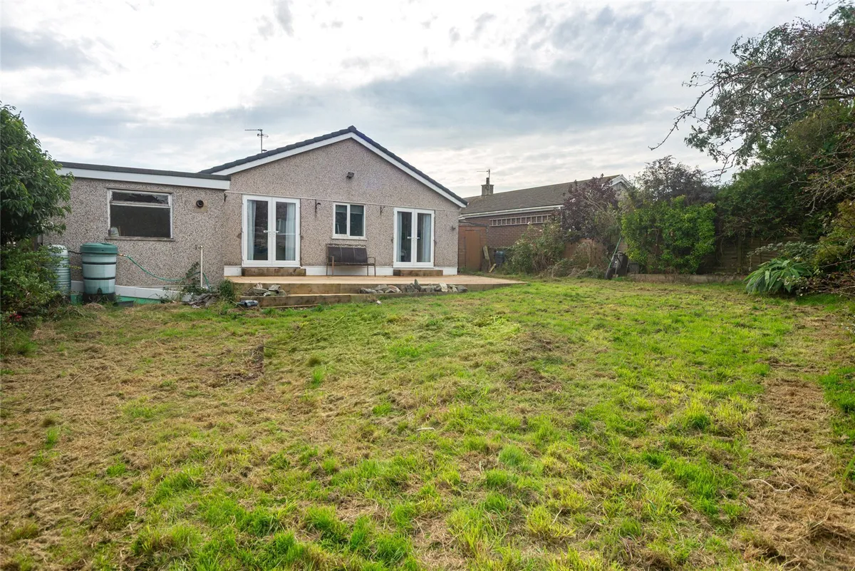 Yr Ogof, Holyhead, Isle of Anglesey, LL65