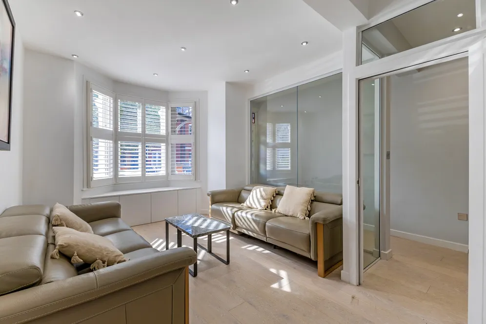 Speldhurst Road, London, W4 photo 5