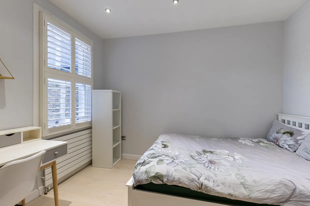Speldhurst Road, London, W4 photo 11