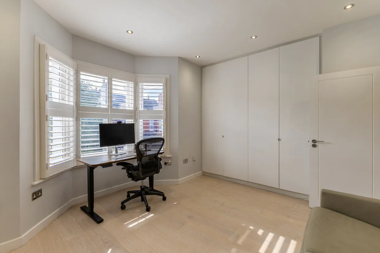 Speldhurst Road, London, W4 photo 13