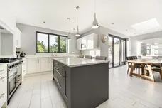 Church Crescent, Whetstone, N20 photo 3