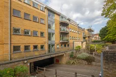 The Downs, London, SW20 photo 11