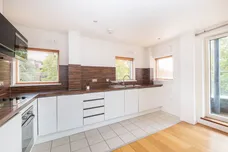 The Downs, London, SW20 photo 14