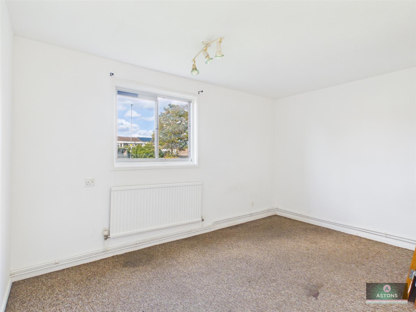 Britten Close, Bewbush Image 5