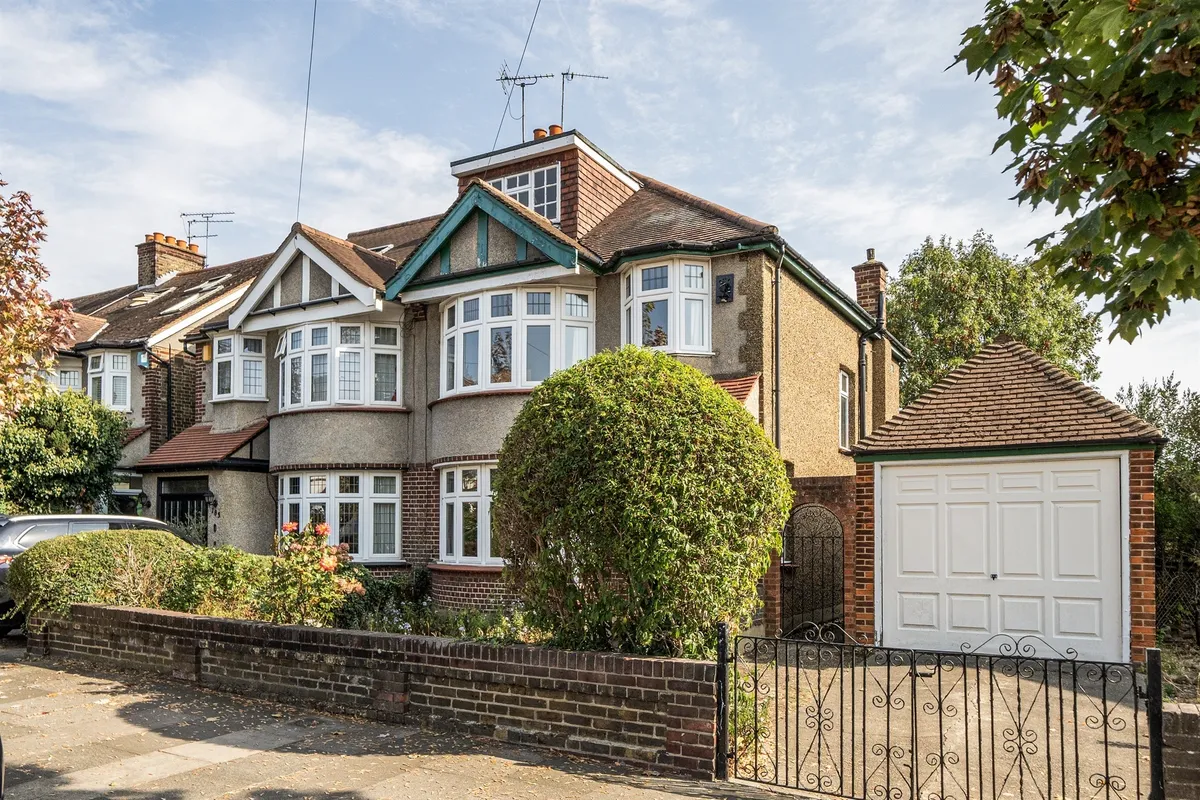 Wellington Road, Enfield