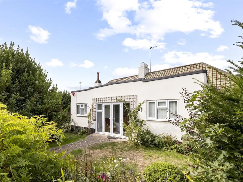 Property thumbnail 1 out of 3