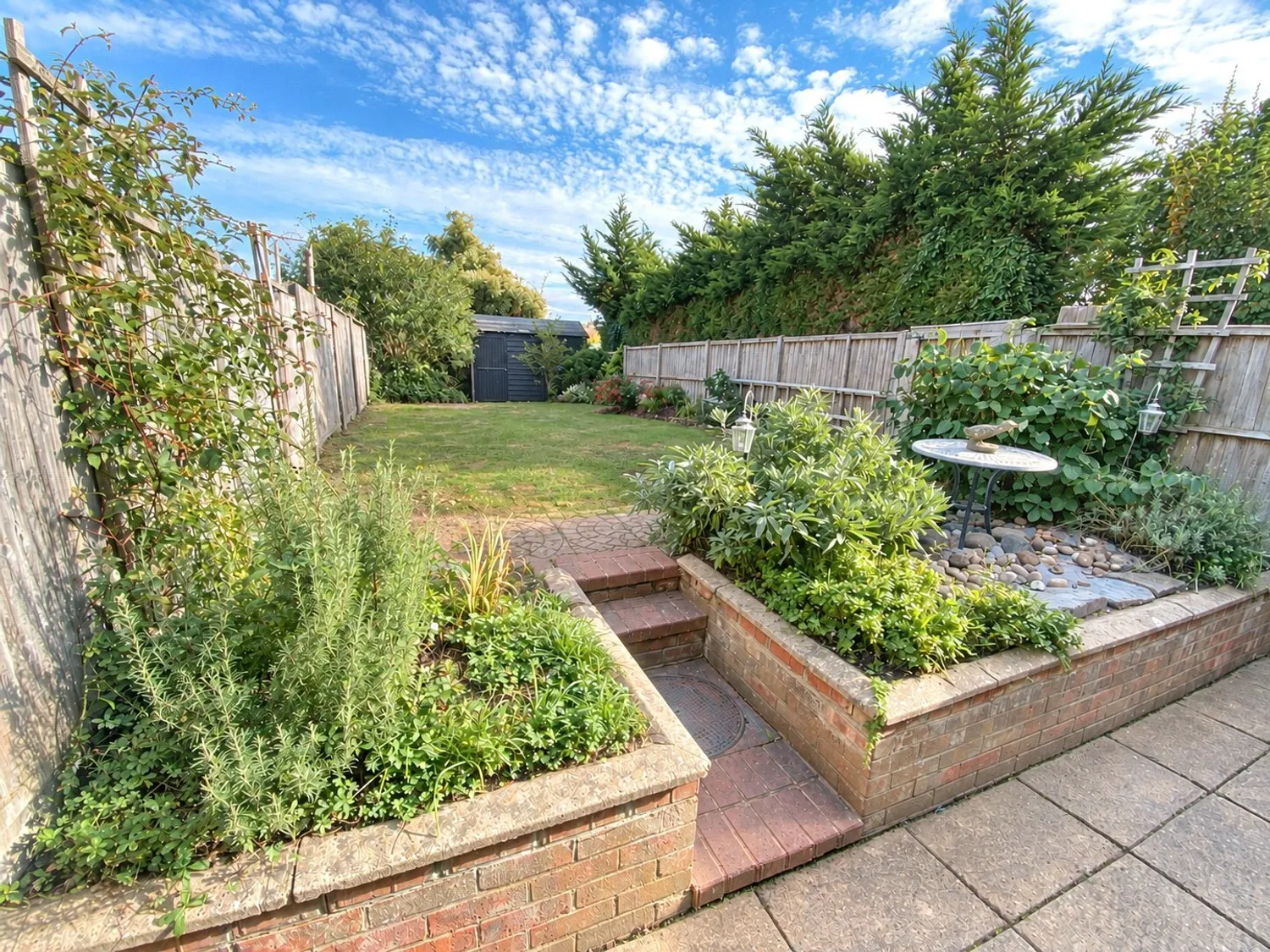 Armstrong Close, Newmarket, CB8 photo 3