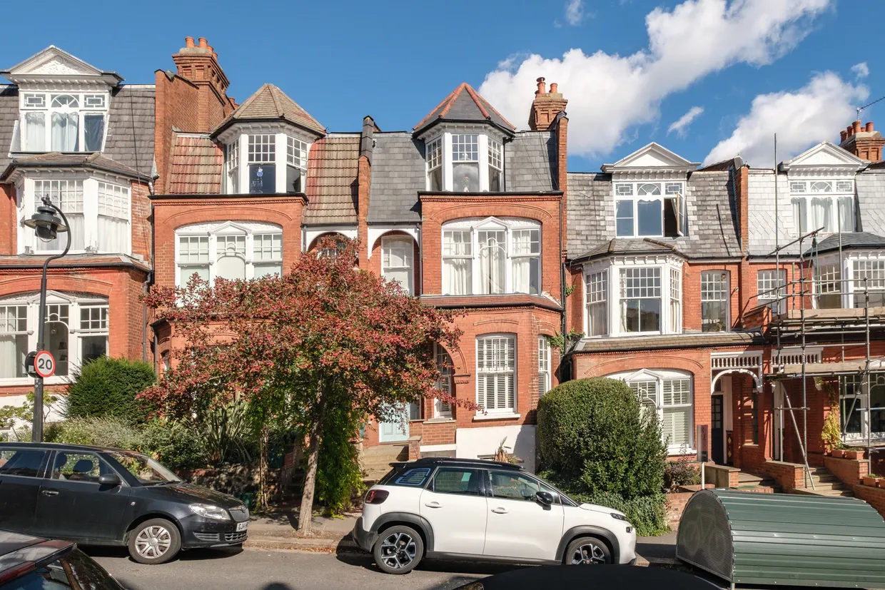 Hillfield Park, London, N10 photo 1