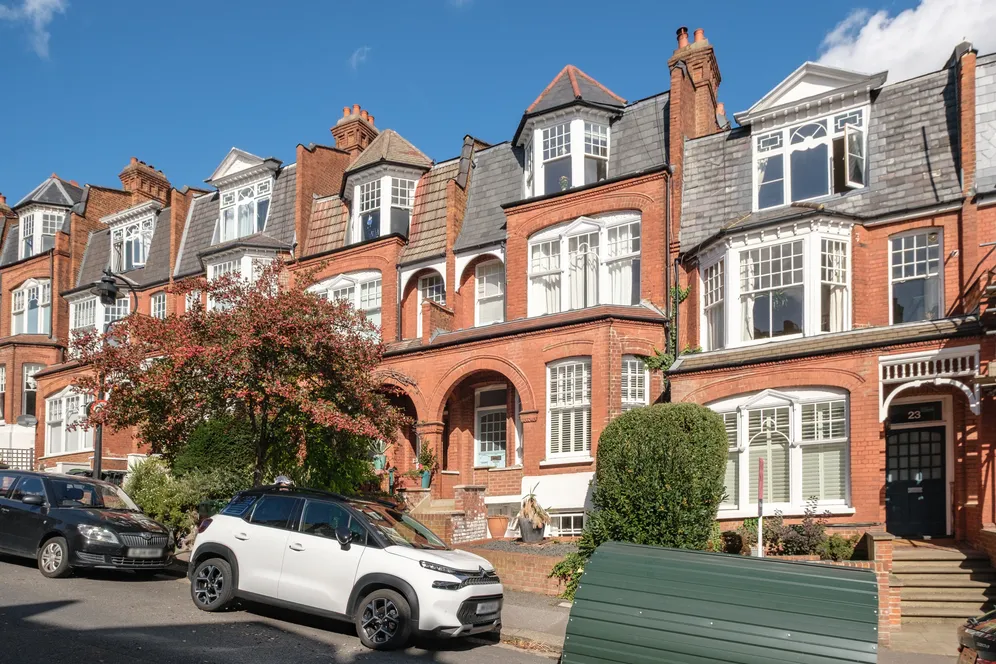 Hillfield Park, London, N10 photo 21