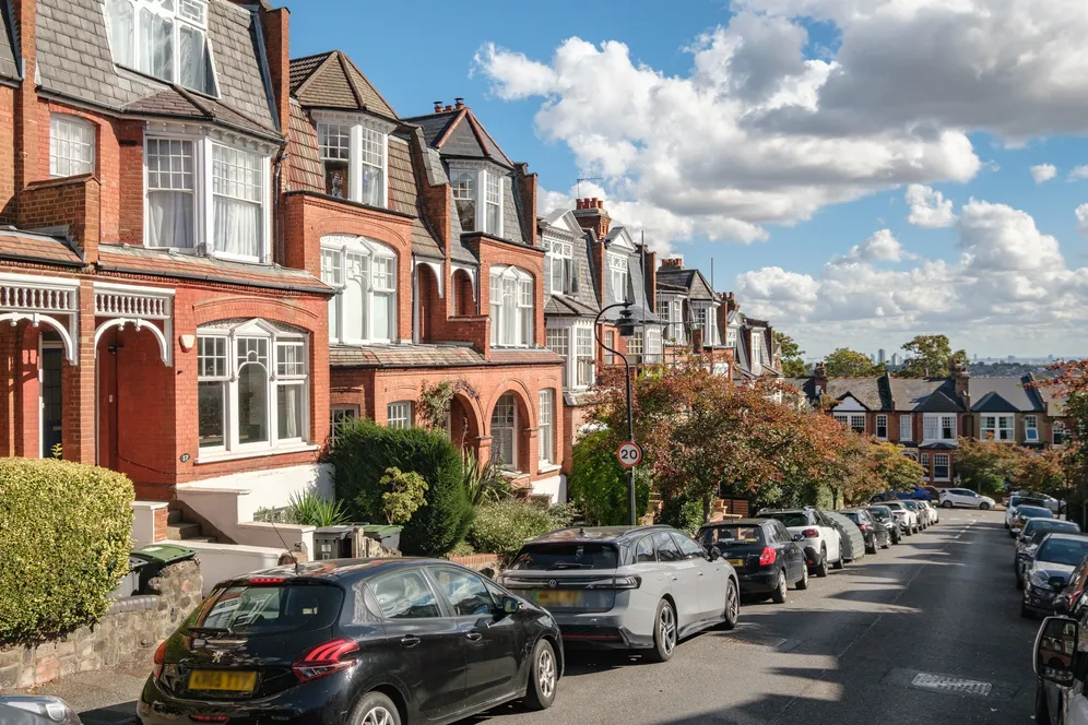 Hillfield Park, London, N10 photo 22