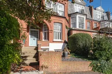 Hillfield Park, London, N10 photo 23