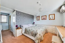 Colwell Drive, WITNEY