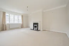 Putney Heath, London, SW15 photo 3