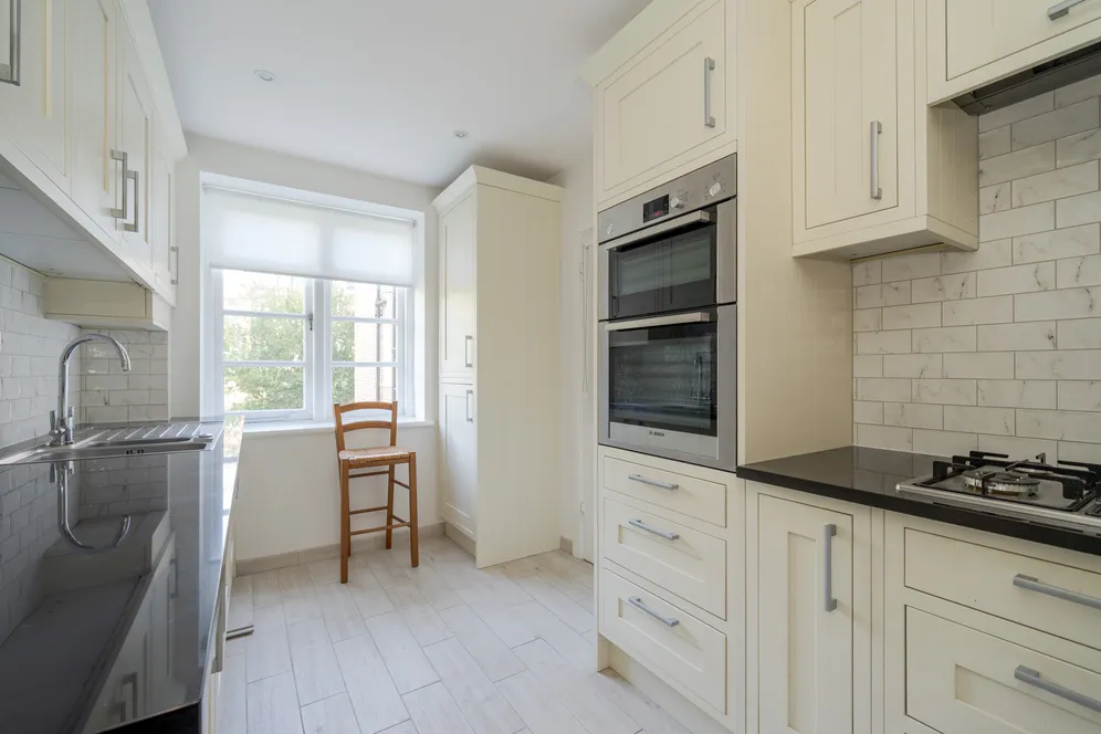 Putney Heath, London, SW15 photo 5
