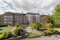 Putney Heath, London, SW15 photo 14