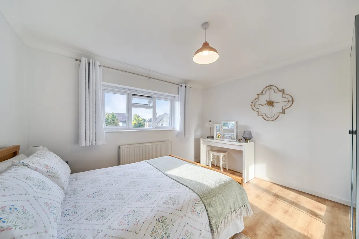 Comptons Lane, Horsham, RH13 photo 6