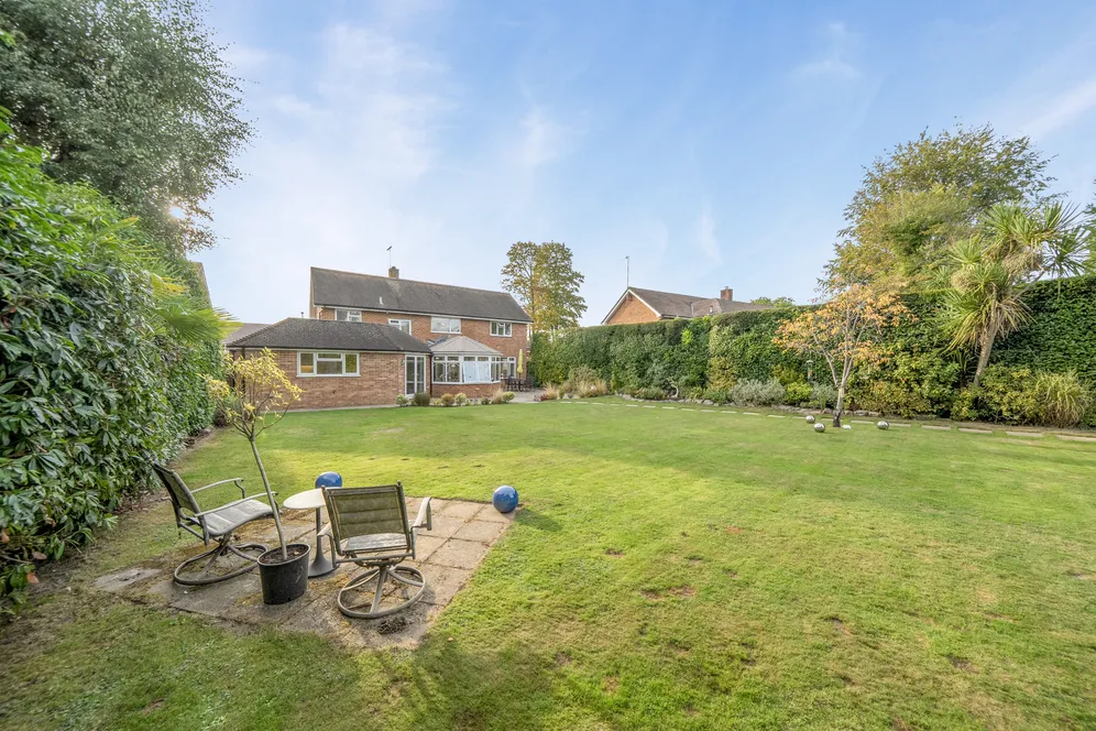 Comptons Lane, Horsham, RH13 photo 14