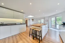 Comptons Lane, Horsham, RH13 photo 15