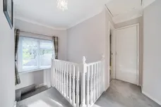 Comptons Lane, Horsham, RH13 photo 20