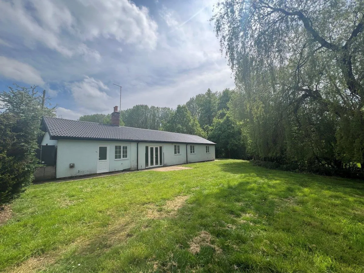 West Lodge, Baggrave Hall Road, Hungarton