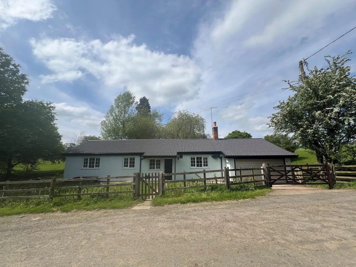 West Lodge, Baggrave Hall Road, Hungarton