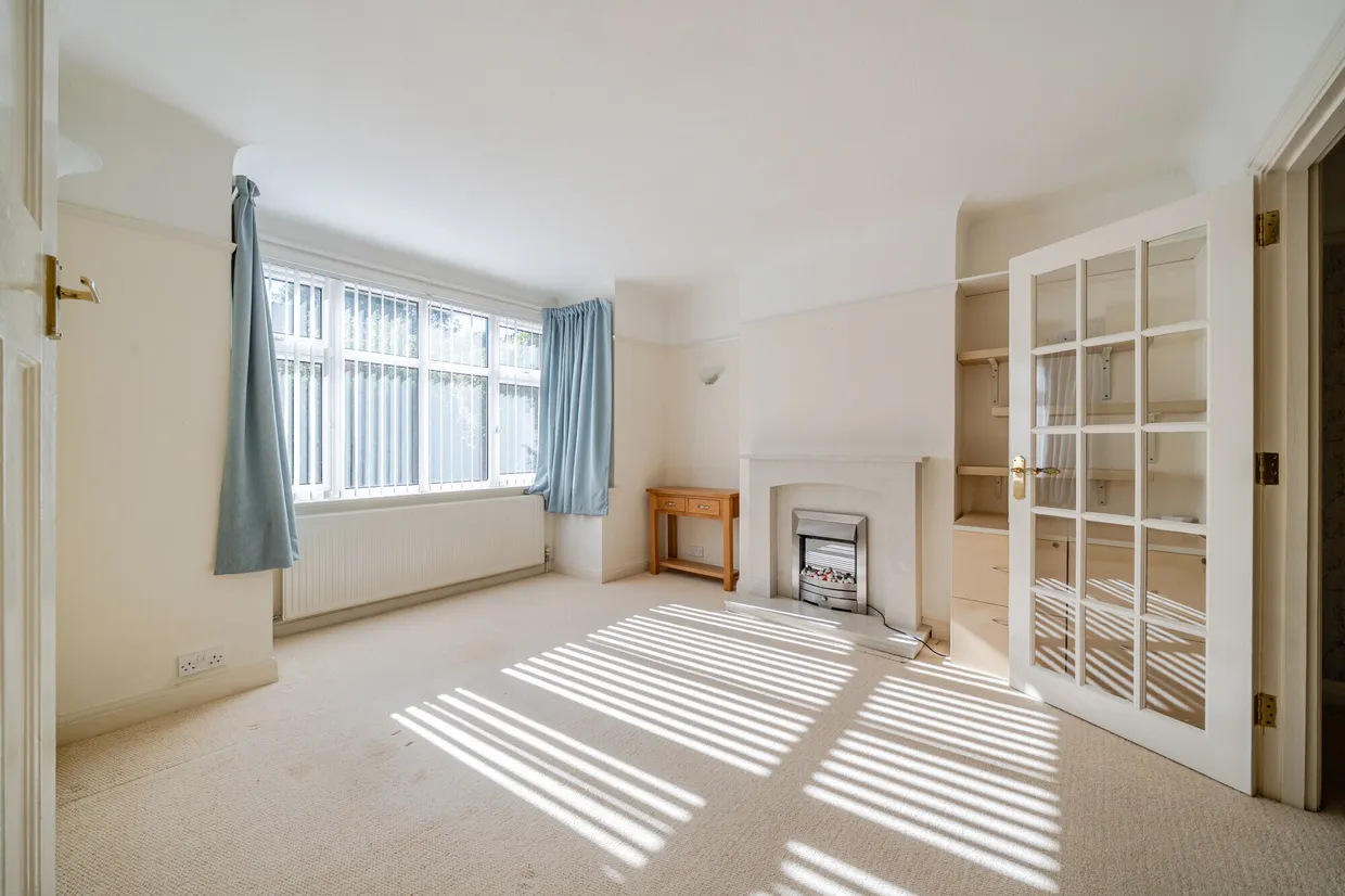 Verdayne Gardens, Warlingham, CR6 photo 2