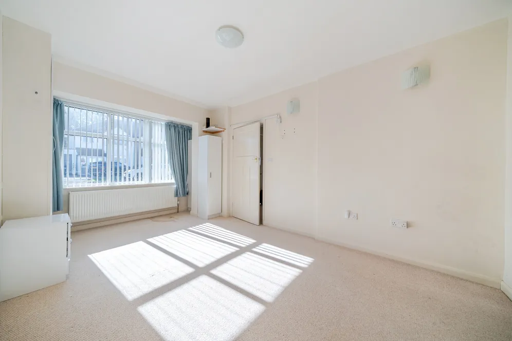 Verdayne Gardens, Warlingham, CR6 photo 11